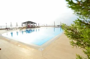 Lamos Resort Hotel & Convention Center