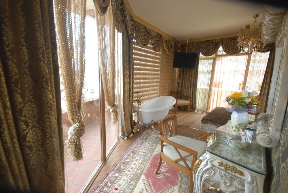 King Room