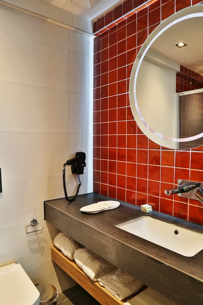 Comfort Oda, 1 En Büyük (King) Boy Yatak, Şehir Manzaralı