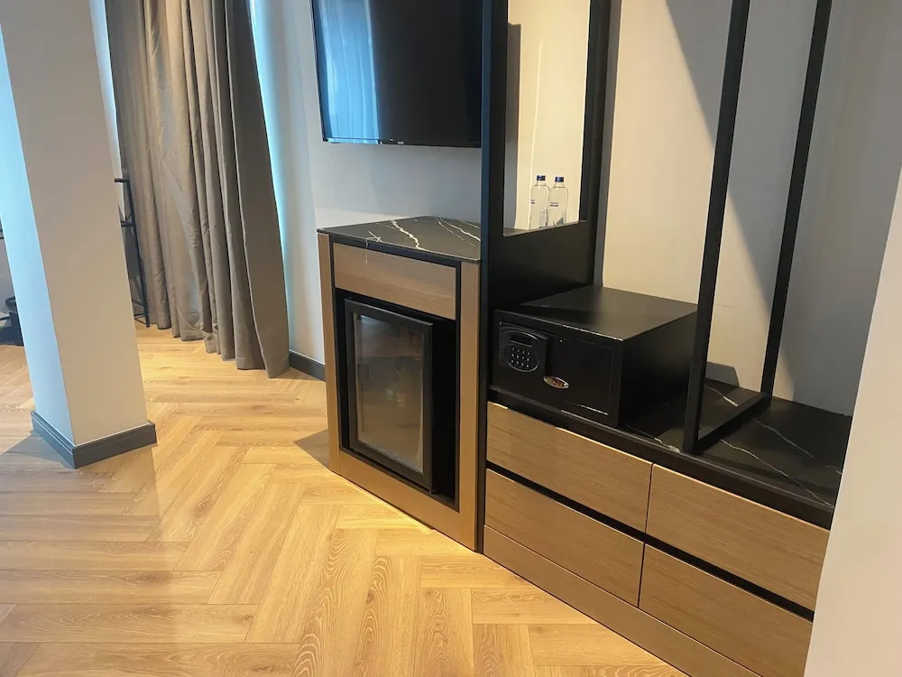 Comfort Oda, 1 En Büyük (King) Boy Yatak, Şehir Manzaralı