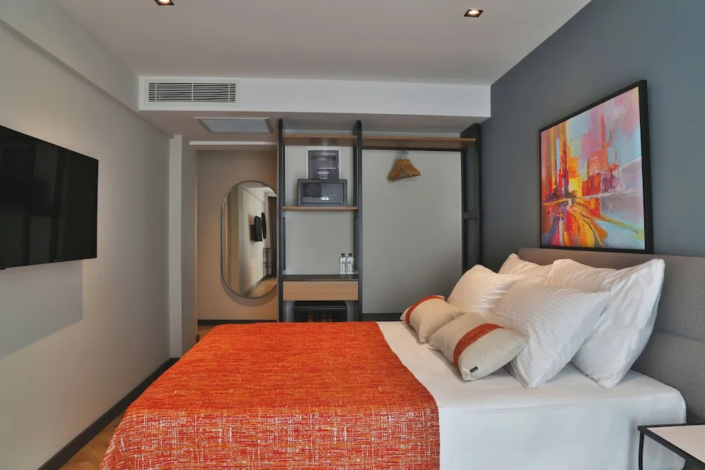 Deluxe Oda, 1 Büyük (Queen) Boy Yatak