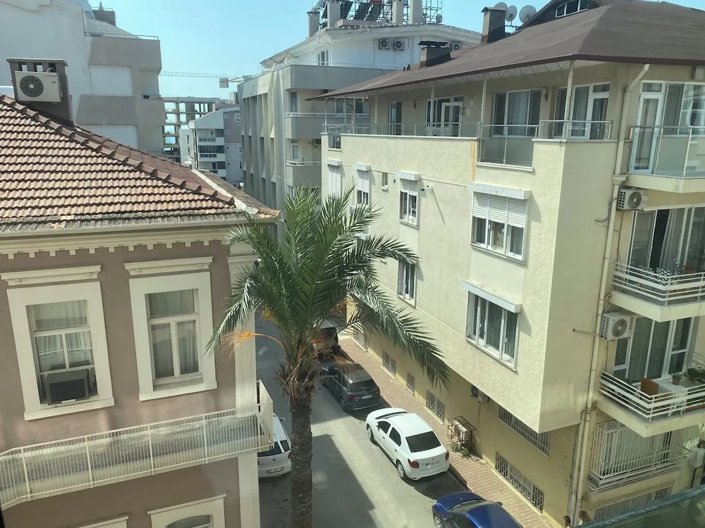 Deluxe Oda, 1 Büyük (Queen) Boy Yatak