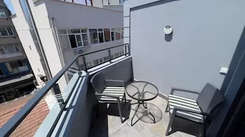 Madrigal Boutique Hotel