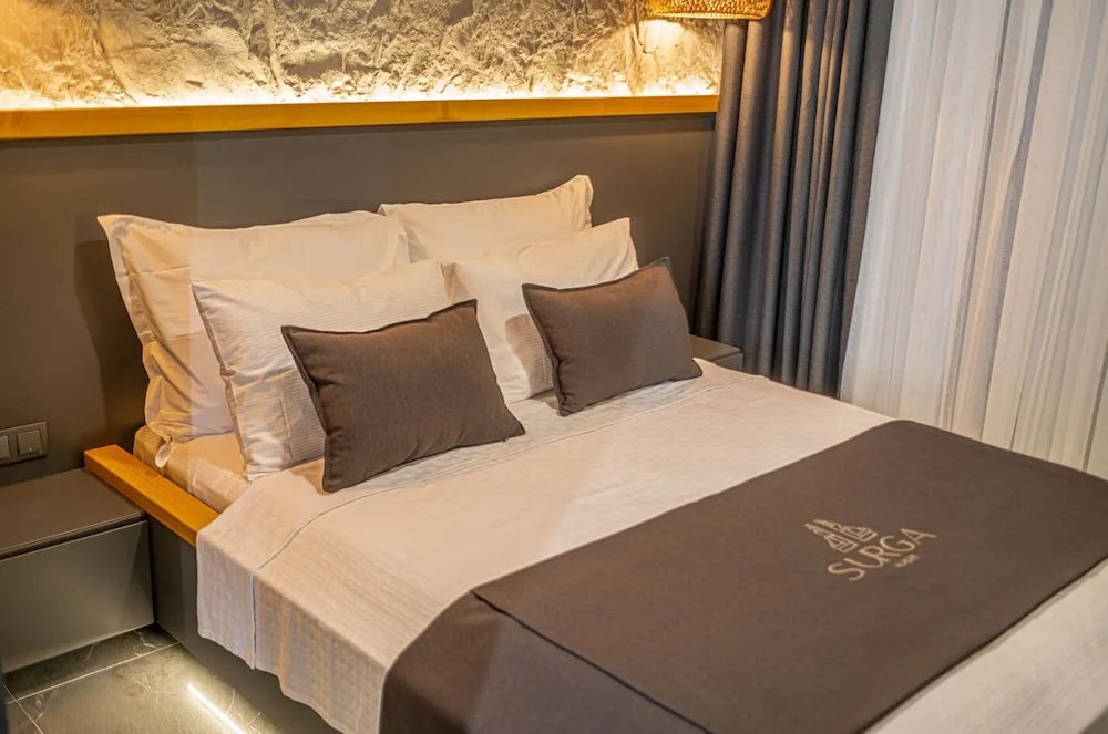 Comfort Oda, Havuz Manzaralı