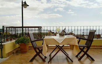 Seven Hills Boutique Hotel