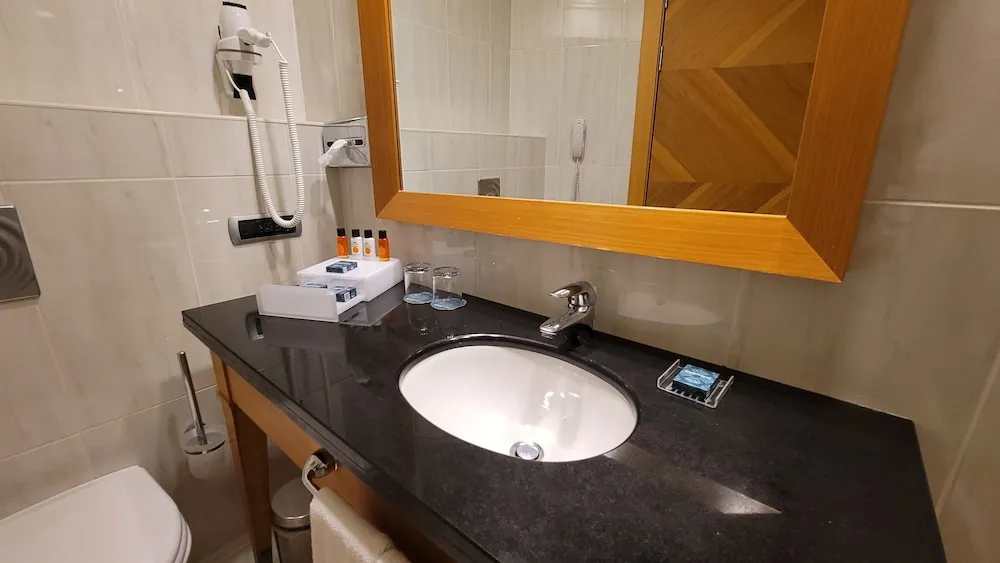 Standard Oda, 2 Tek Kişilik Yatak, Sigara İçilebilir, Dağ Manzaralı
