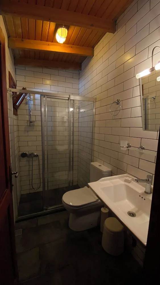 Comfort Oda, Birden Çok Yatak, Sigara İçilmez, Küçük Mutfak
