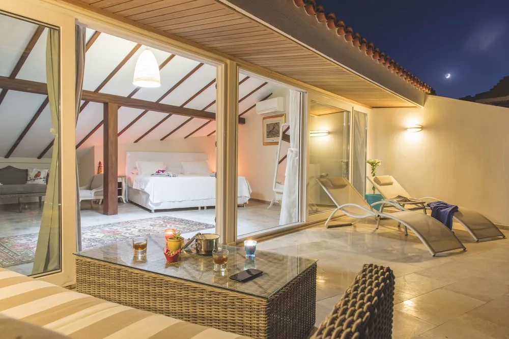 Large Roof Terrace Room