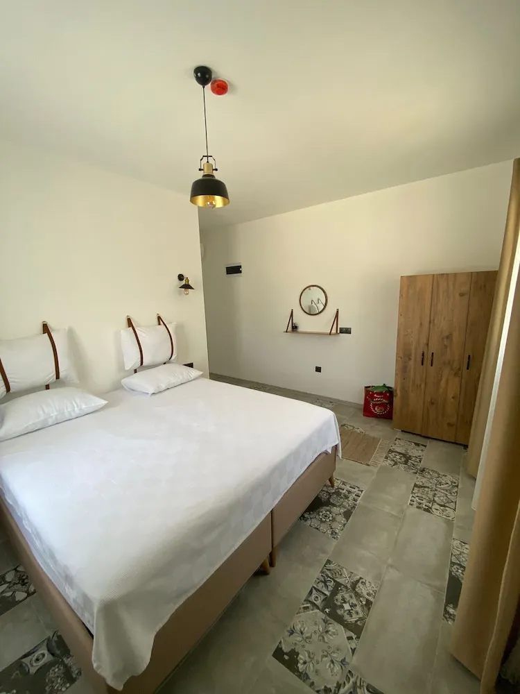 Standard Lower Floor