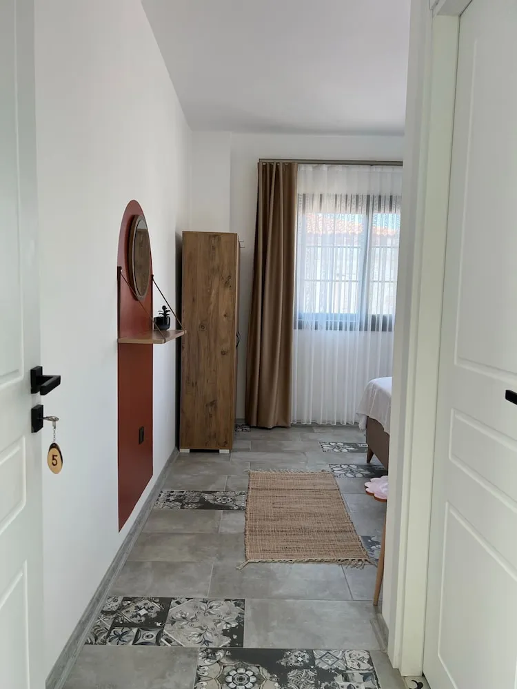 Standard Upper Floor