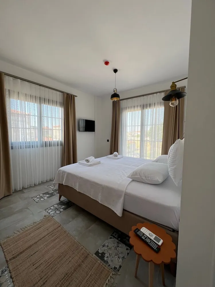 Standard Upper Floor