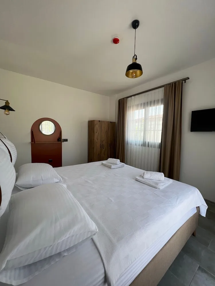 Standard Upper Floor