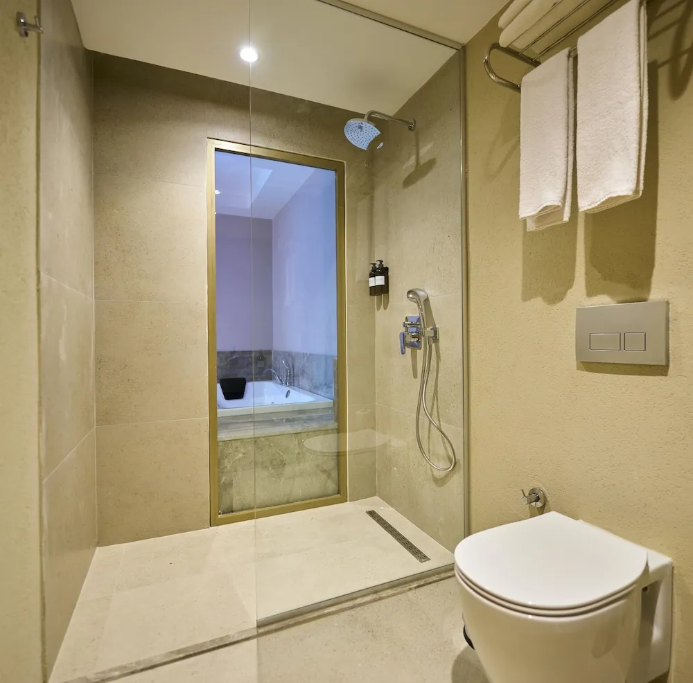 Deluxe Oda, Sıcak Su Küveti