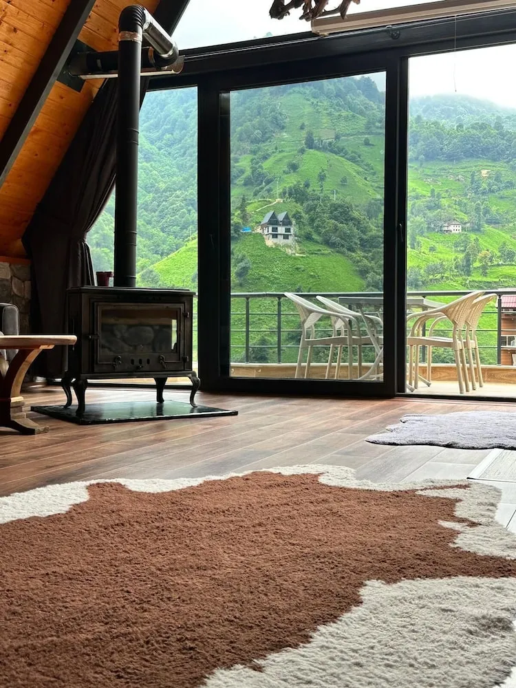 Basic Bungalov, Balkon, Dağ Manzaralı