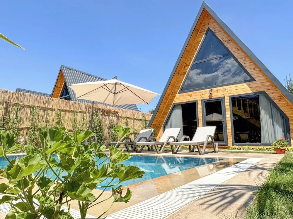 Luxury Bungalov, 2 Yatak Odası, Kişiye Özel Havuzlu