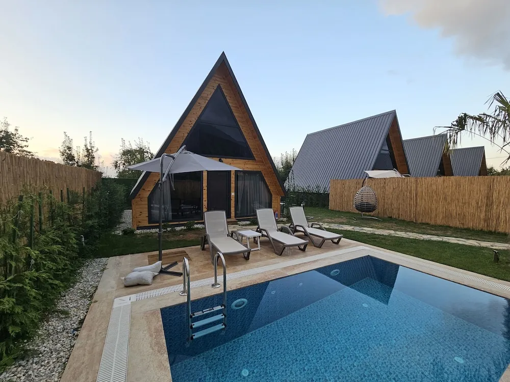 Luxury Bungalov, 2 Yatak Odası, Kişiye Özel Havuzlu