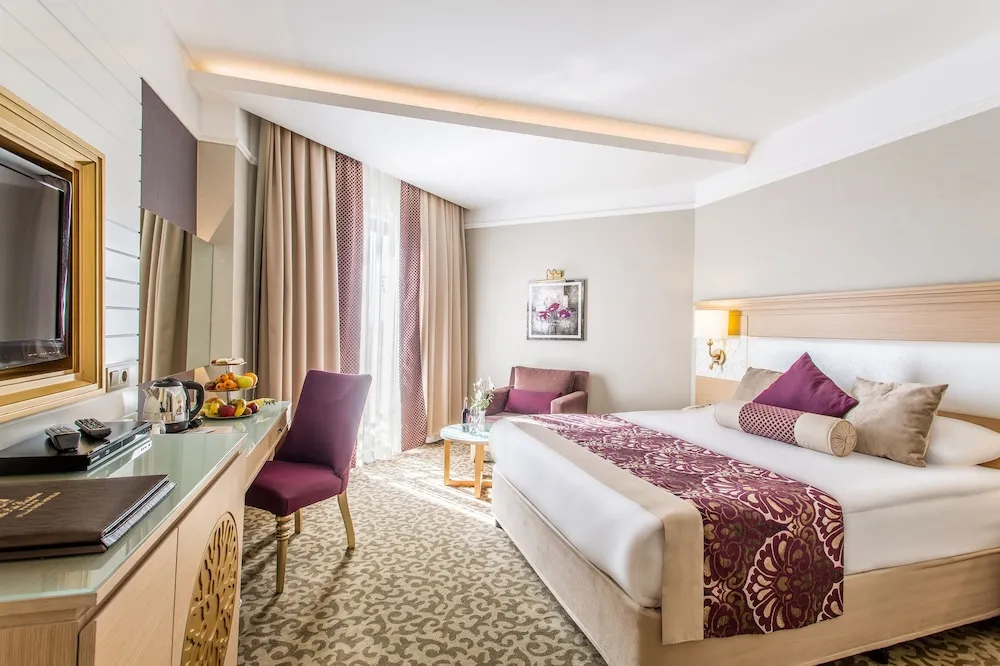 Economy Oda, Şehir Manzaralı