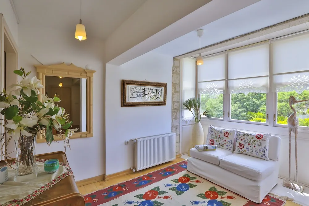 Economy Tek Büyük Yataklı Oda