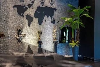 Marlen Hotel Bayraklı