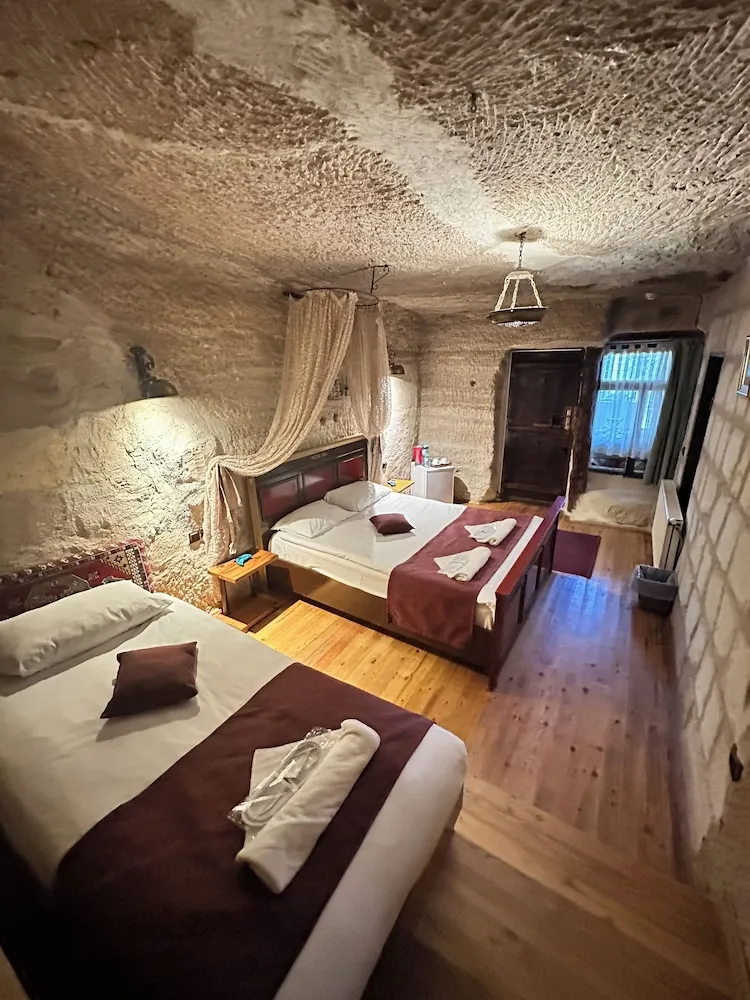 Luxury Üç Kişilik Oda