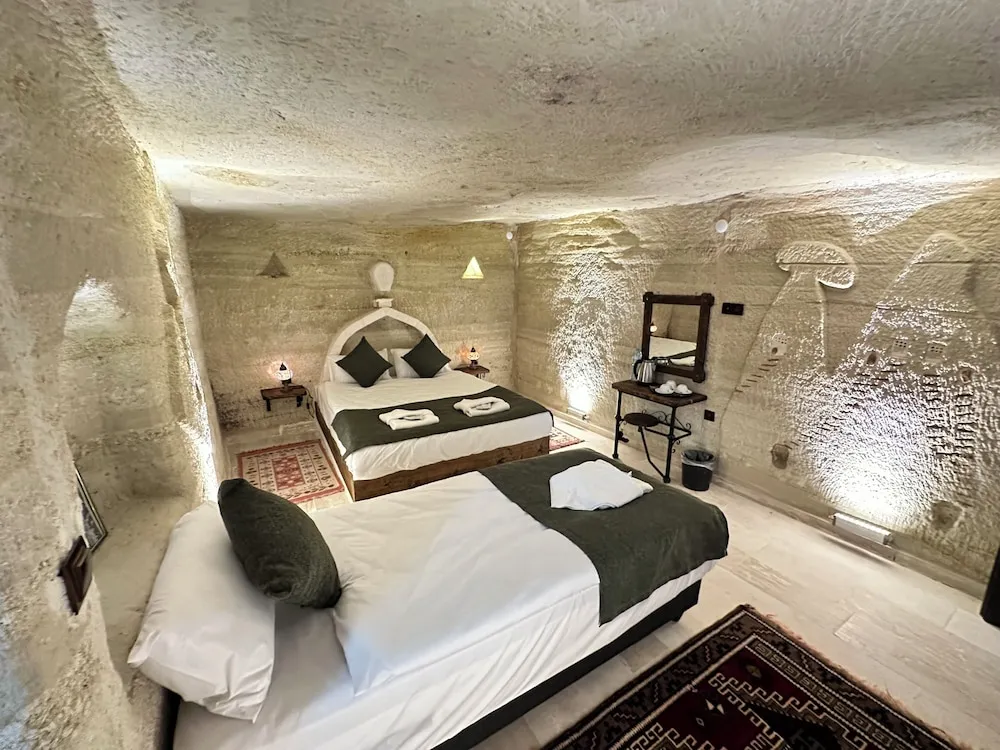 Luxury Üç Kişilik Oda