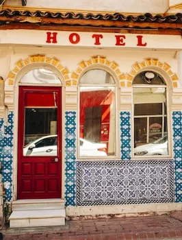 Kaynarca Otel