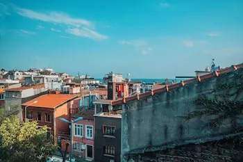 Gulliver Mansion Hotel