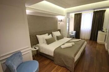 Hotel Mina – Special Class