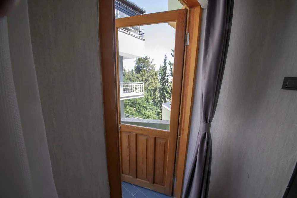 Basic Üç Kişilik Oda, 3 Tek Kişilik Yatak, Balkon, Şehir Manzaralı