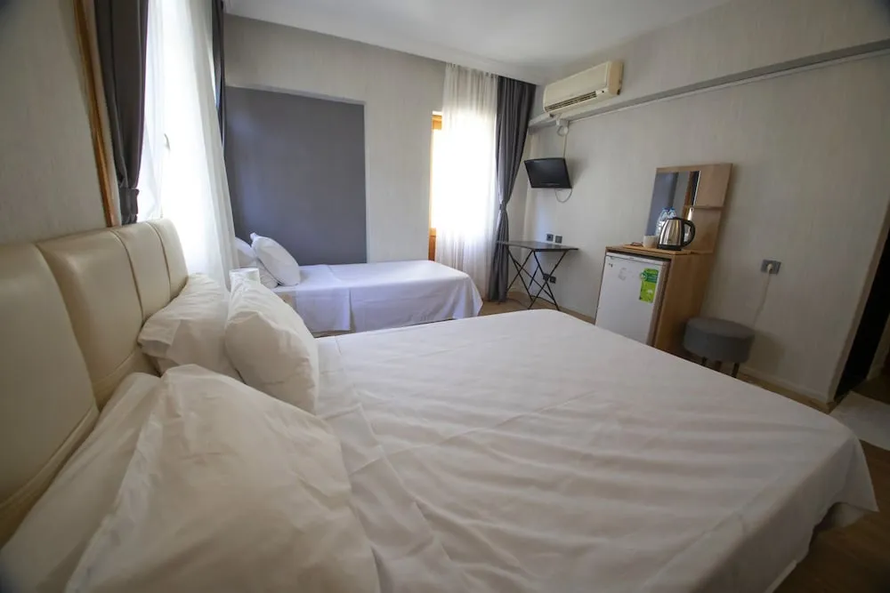 Basic Üç Kişilik Oda, 3 Tek Kişilik Yatak, Balkon, Şehir Manzaralı
