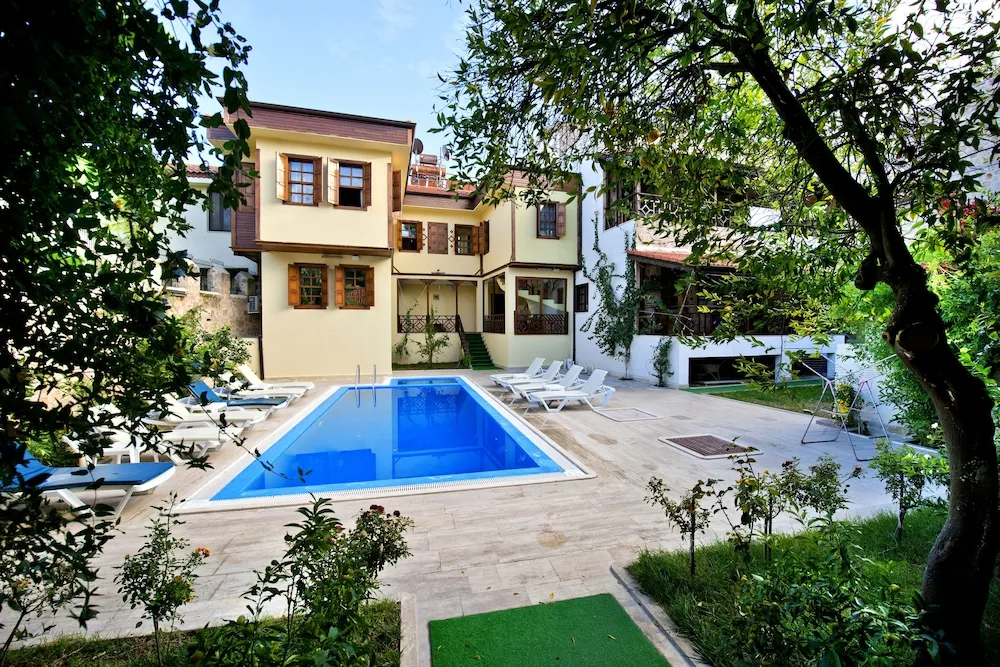 Deluxe Dört Kişilik Oda, 1 Yatak Odası, Şehir Manzaralı