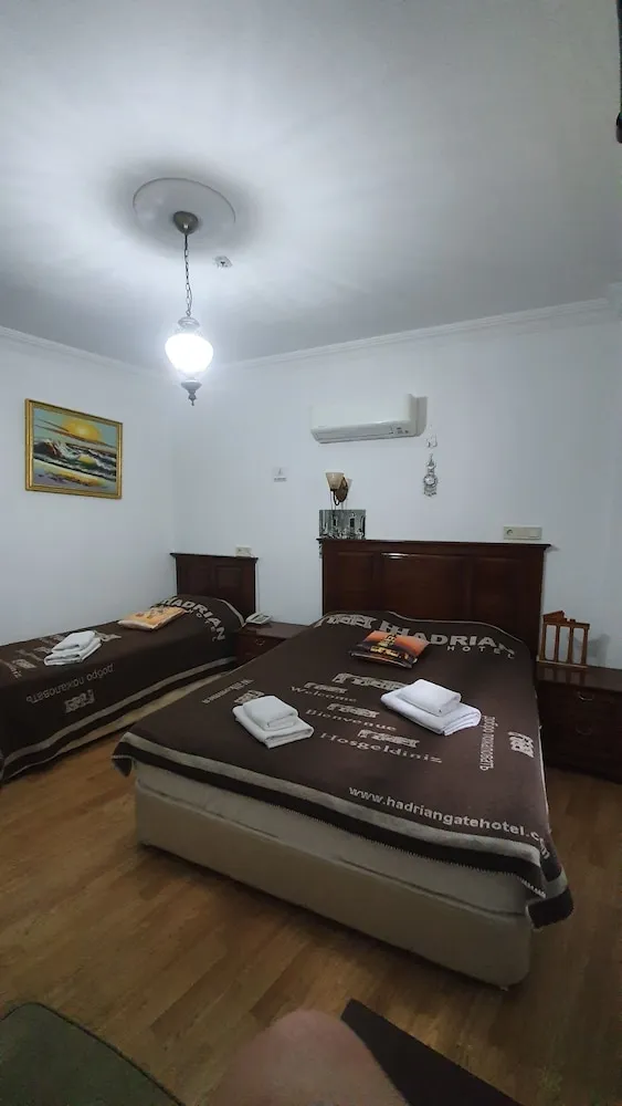 Deluxe Üç Kişilik Oda