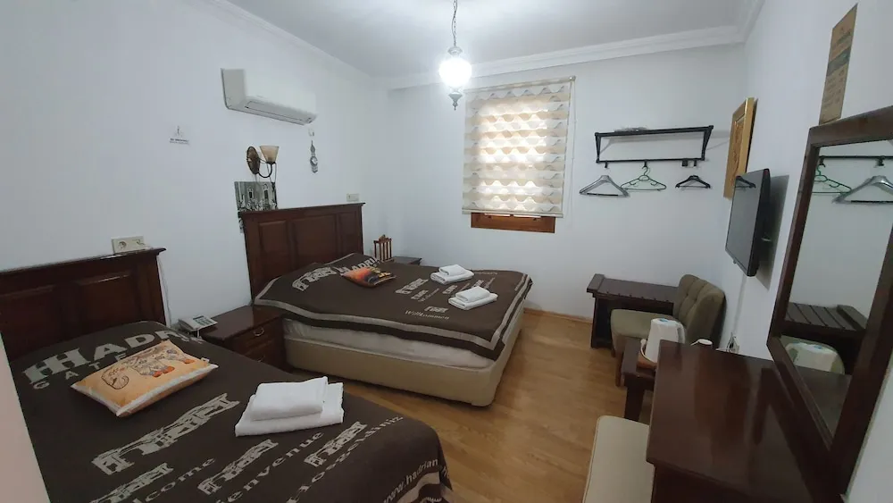 Deluxe Üç Kişilik Oda