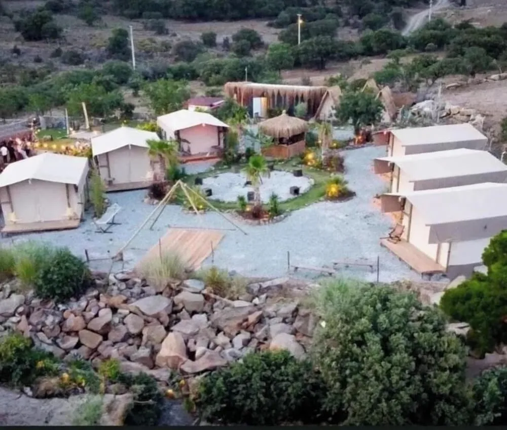 Basic Bungalov, Deniz Manzaralı