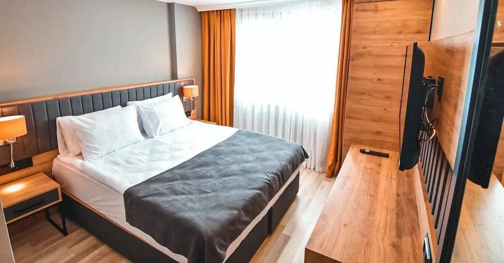 Comfort Tek Büyük Yataklı Oda