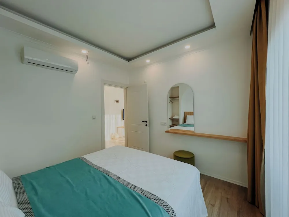 Deluxe Süit, 1 Çift Kişilik Yatak, Bahçe Manzaralı, Zemin Kat