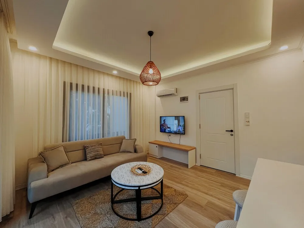 Deluxe Süit, 1 Çift Kişilik Yatak, Bahçe Manzaralı, Zemin Kat