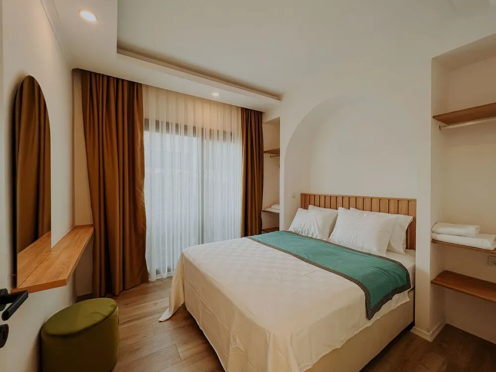 Deluxe Süit, 1 Çift Kişilik Yatak, Bahçe Manzaralı, Zemin Kat