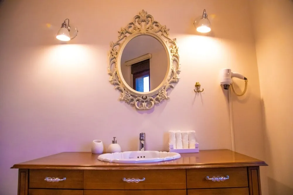 Luxury Tek Büyük Yataklı Oda, 1 Çift Kişilik Yatak