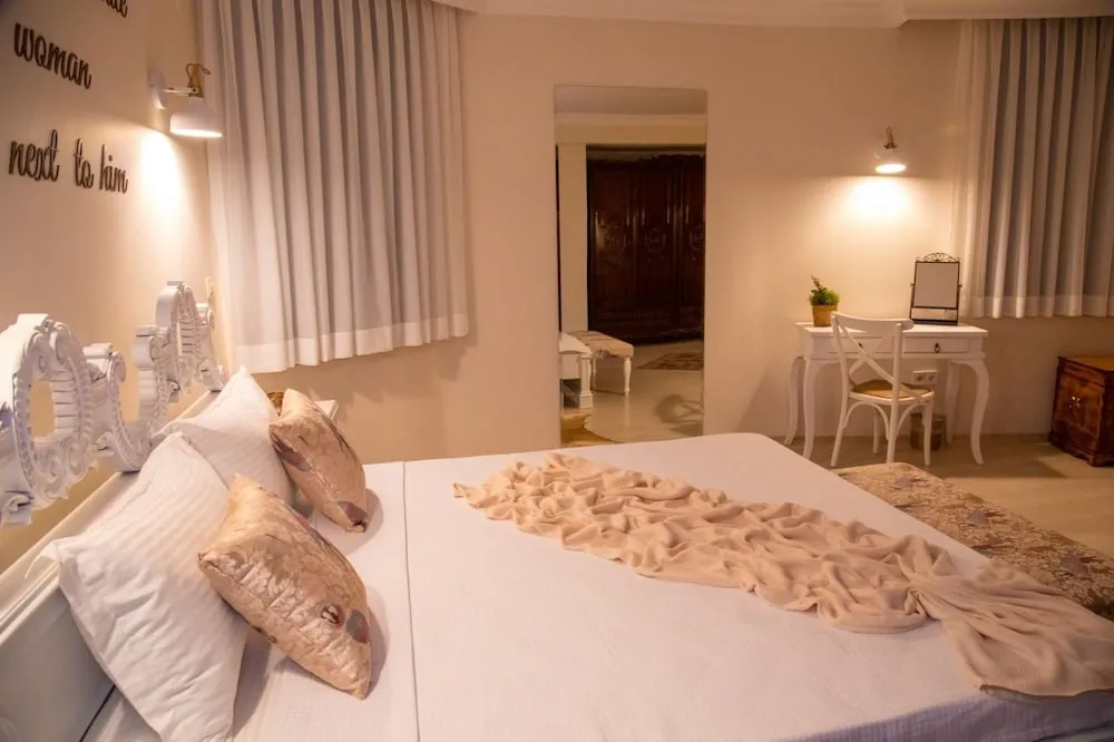 Luxury Tek Büyük Yataklı Oda, 1 Çift Kişilik Yatak