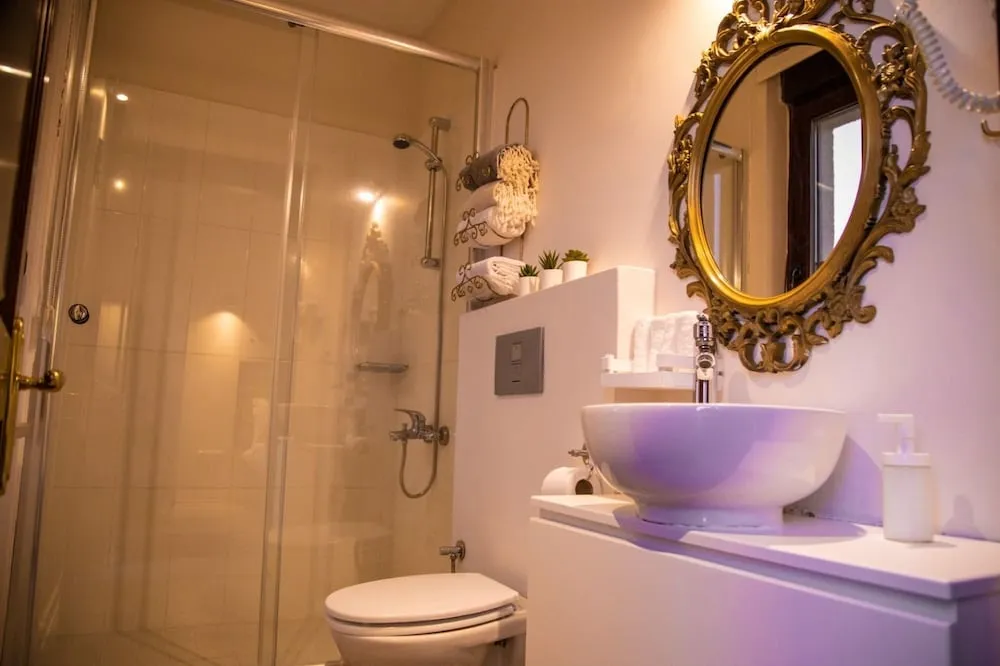 Deluxe Tek Büyük Yataklı Oda, 1 Çift Kişilik Yatak