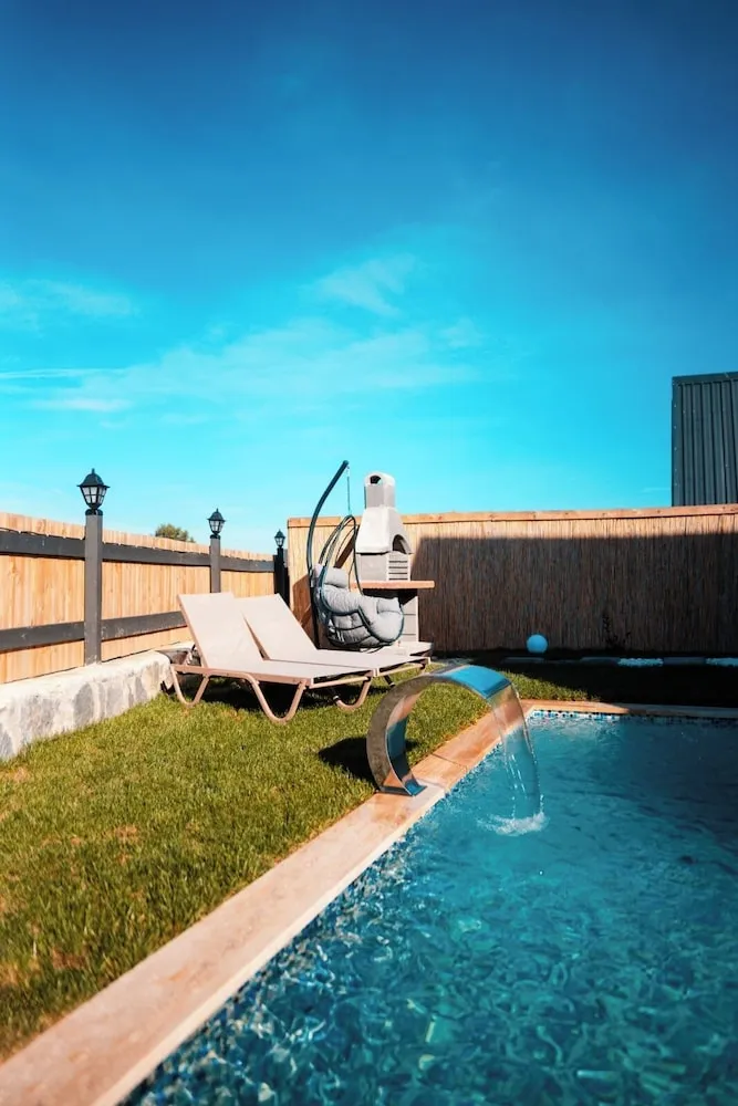 Deluxe Bungalov