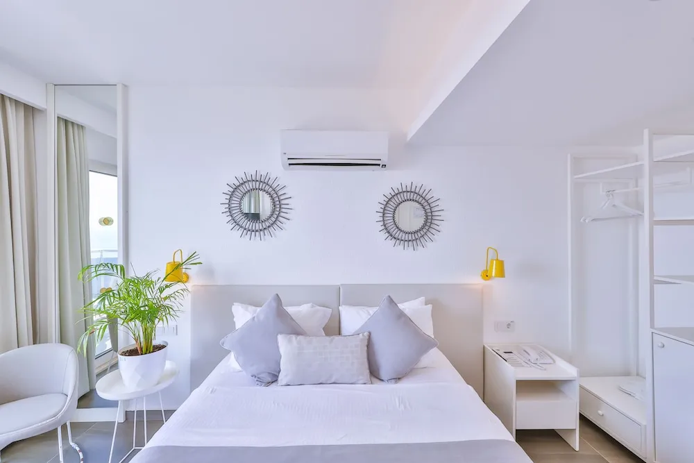 Superior Oda, Balkon, Deniz Manzaralı