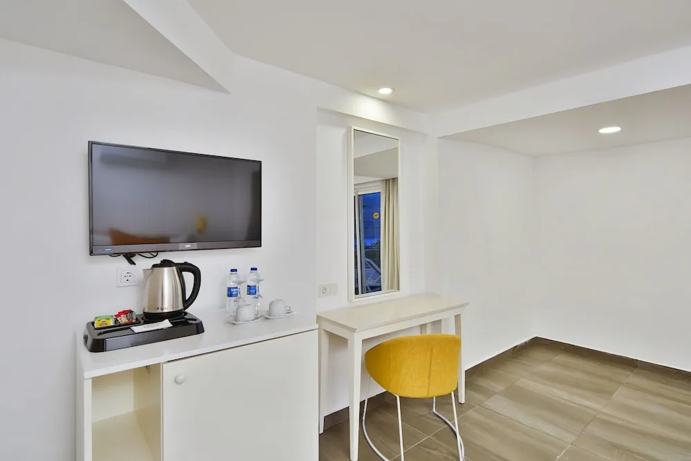 Superior Oda, Balkon, Deniz Manzaralı