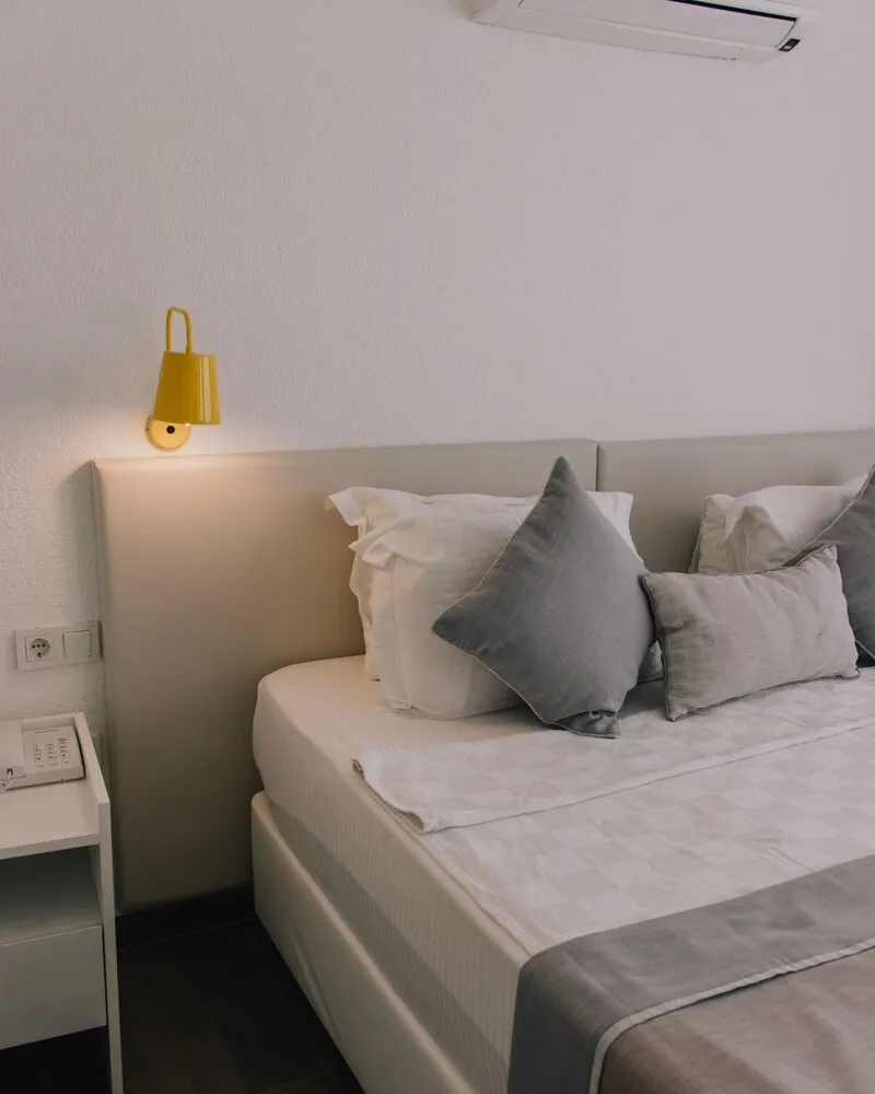 Standard Tek Büyük veya İki Ayrı Yataklı Oda, Balkon, Kısmi Deniz Manzaralı