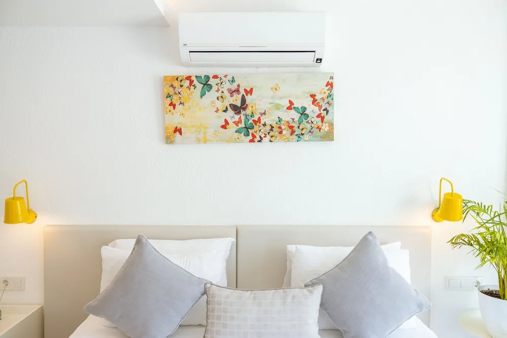 Standard Tek Büyük veya İki Ayrı Yataklı Oda, Balkon, Kısmi Deniz Manzaralı