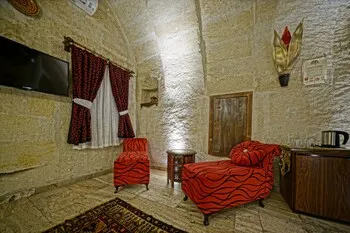 Maccan Cave Hotel