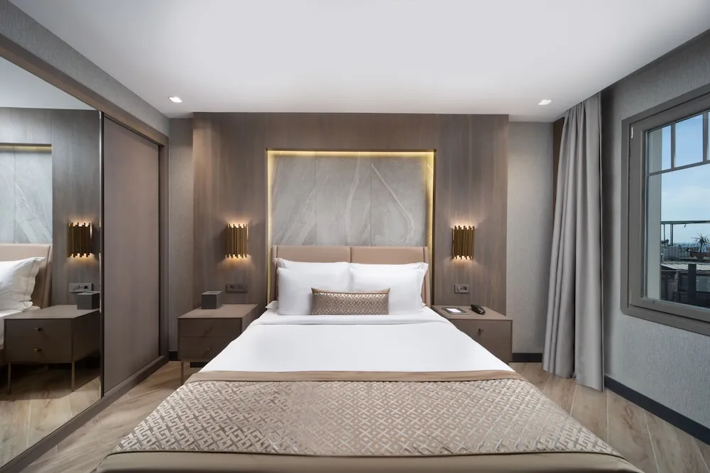 Connected Family Suite With Balcony