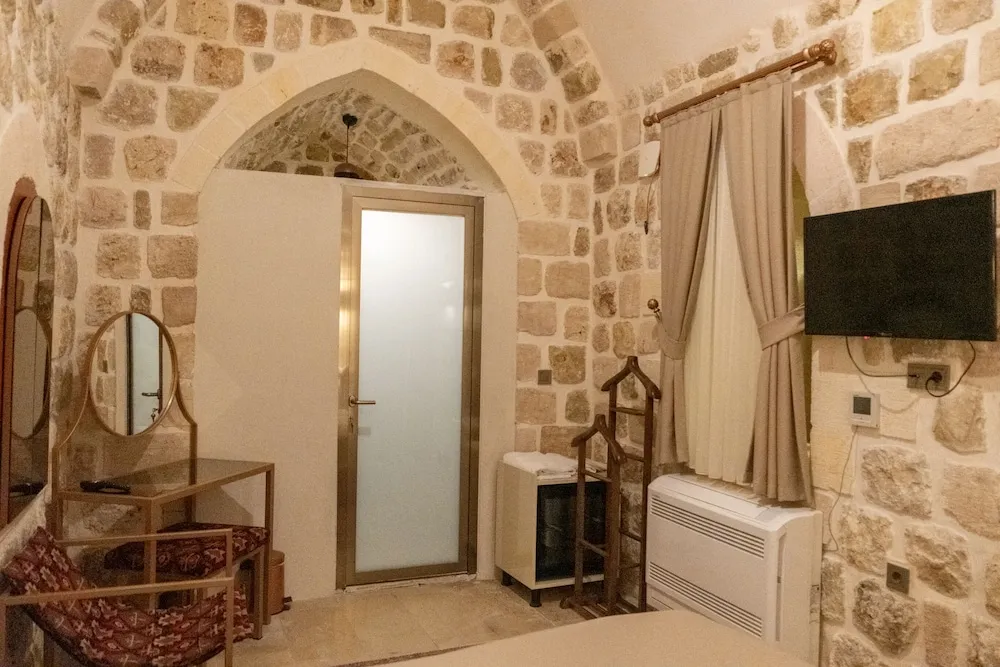 Traditional Tek Büyük Yataklı Oda (oda 203)