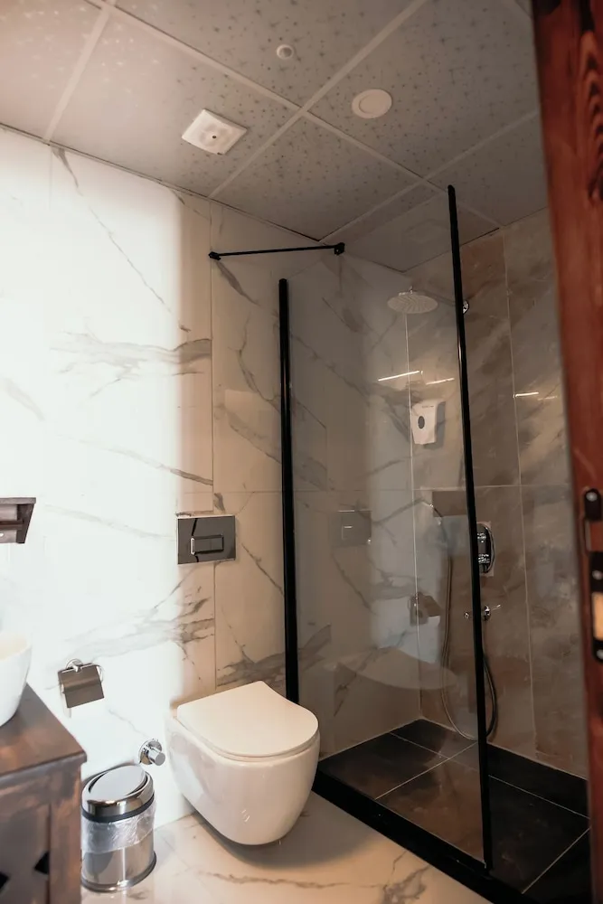 Economy Oda, Şehir Manzaralı